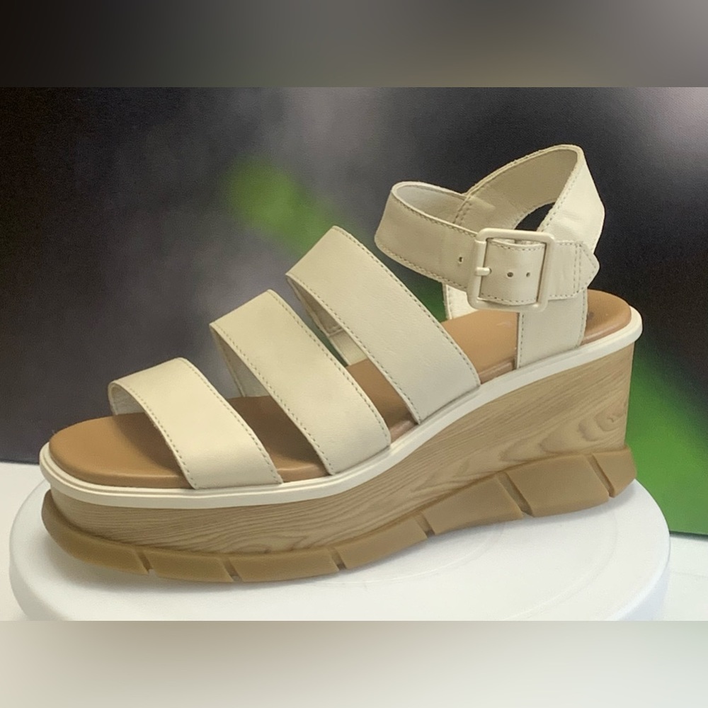 New!! Sorel Women’s Joanie lll Ankle Strap Wedge Sandal Size 8.5 & 9 Chalk,